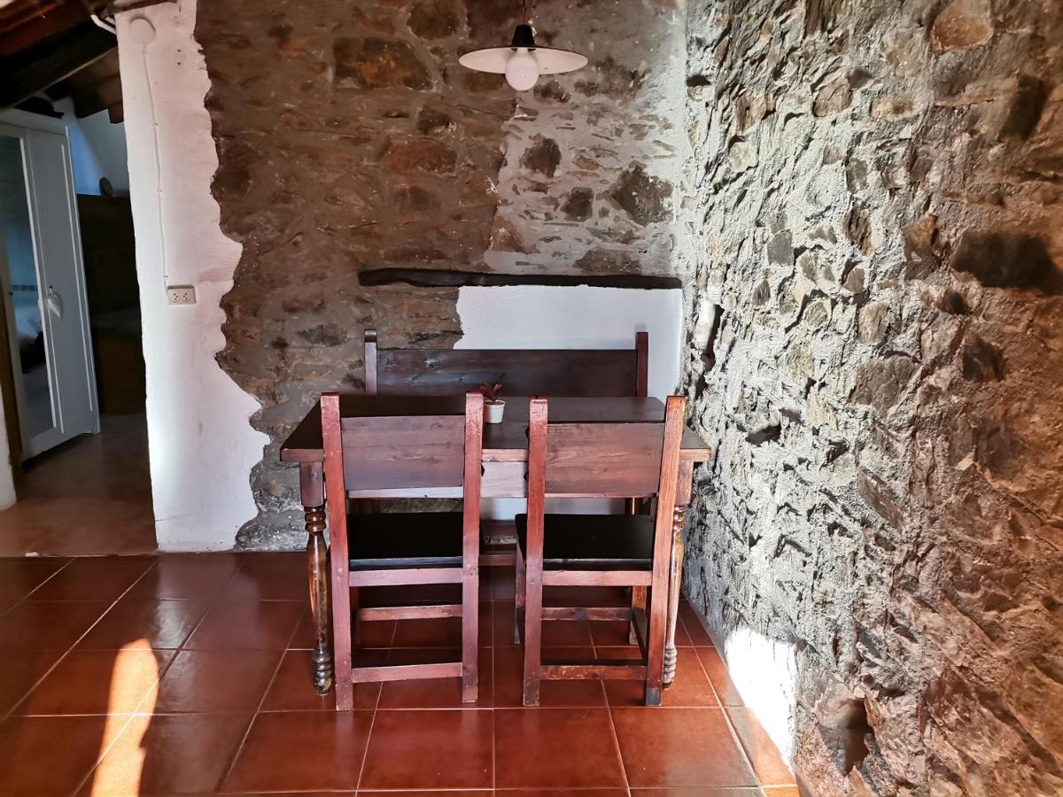 Gasthaus Cal Miquel De Ventola Exterior foto